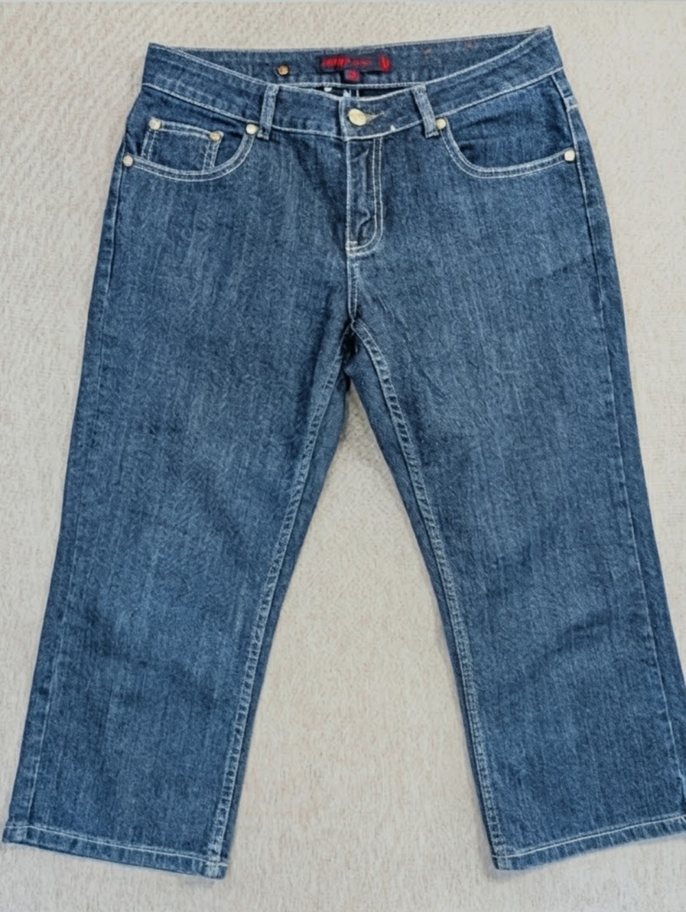 Vertigo Jeans Capris Women's 29 Dark Wash Blue Denim Embroidered Embellished